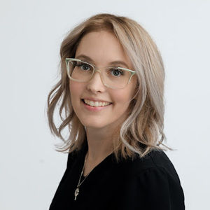 Meet your Posher, Danisha